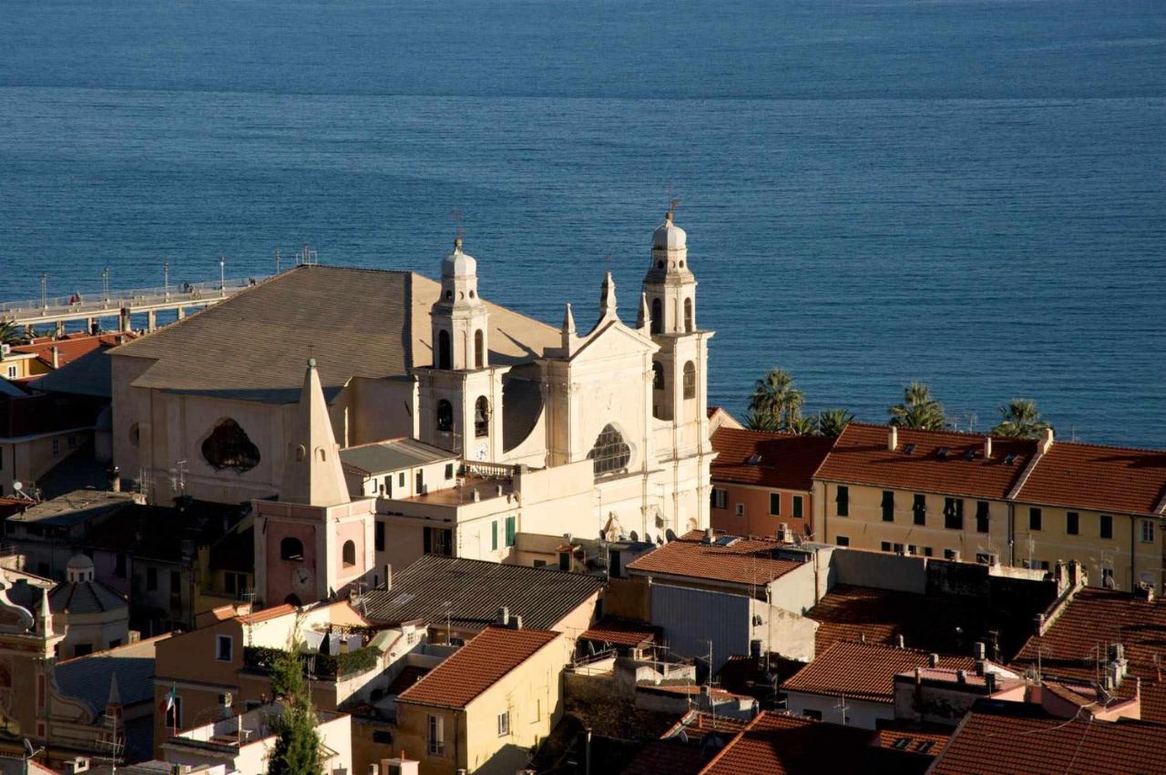 Cipriani 5 Rivieraholiday Pietra Ligure Exterior photo